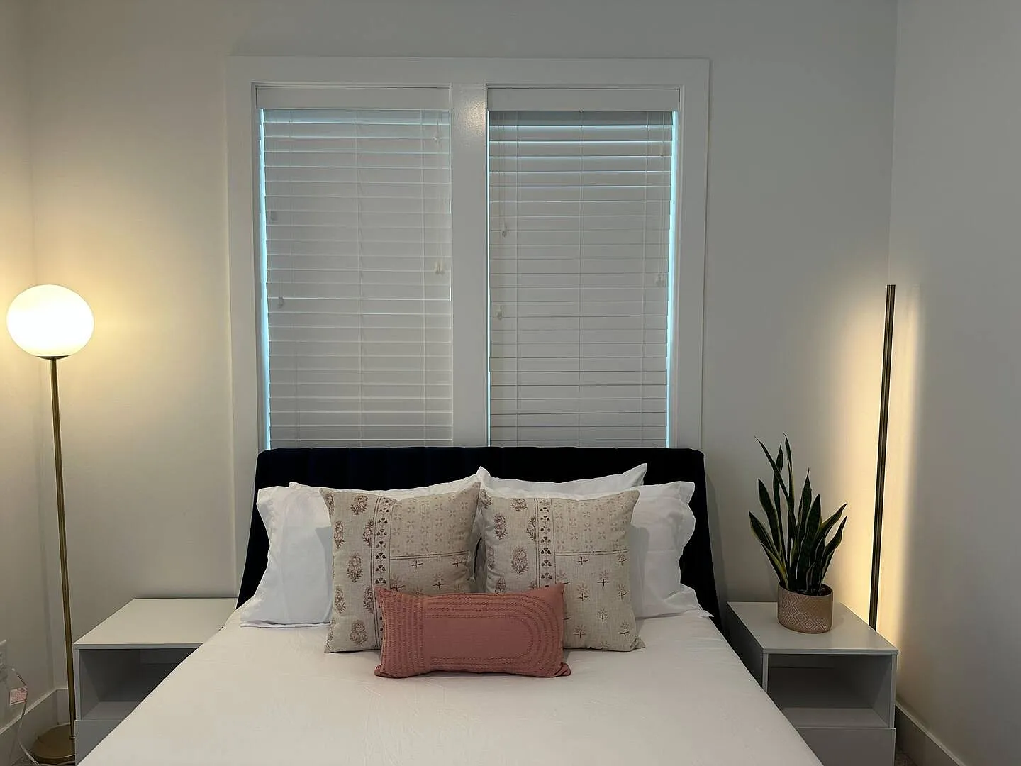 2 bed, 2.5 bath, 1184 sqft, $2,995 — Photo 3