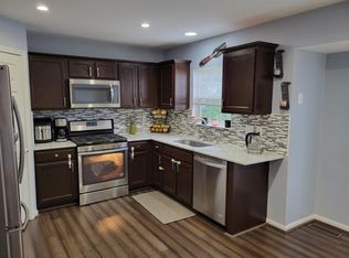 6933 Village Stream Pl, Gainesville, VA 20155