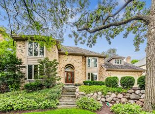 1847 River Ridge Cir, Naperville, IL 60565