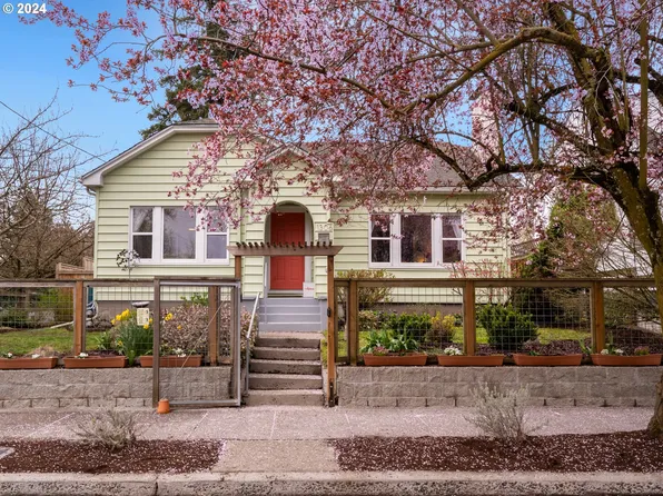 1306 N Russet St, Portland, OR 97217