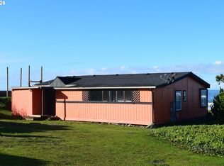 33130 Nesika Rd #A, Gold Beach, OR 97444