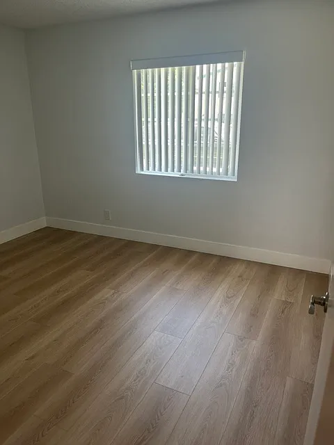 La Fayette Apartments — Photo 3