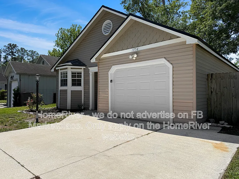 1854 Alberta Ct N — Photo 19