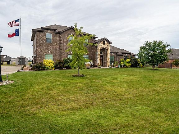 4th image of 155 Cardiff Ln
