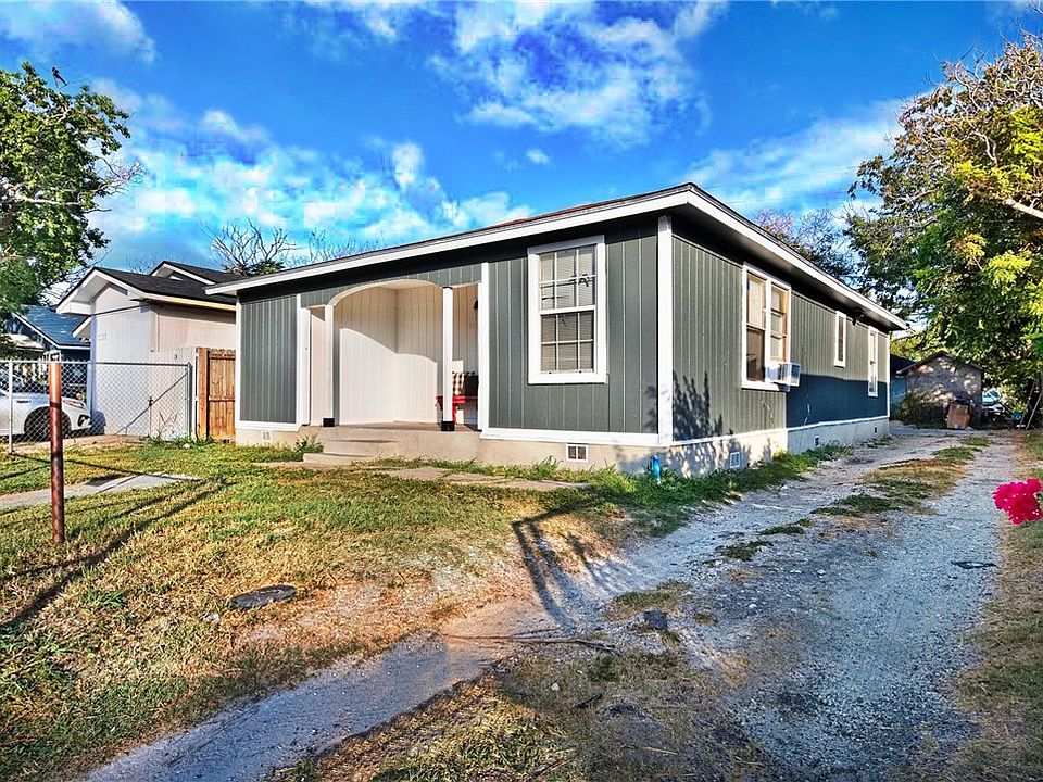 1st image of 3133 Greenwood Dr
