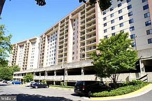 1st image of 3800 Powell Ln #Penthouse 26