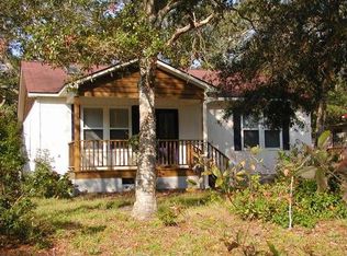 111 SW 4th St, Oak Island, NC 28465