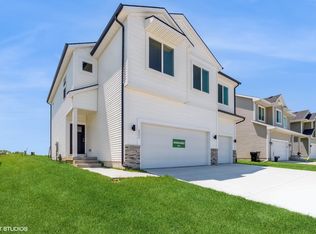 2304 Chan Dr, Adel, IA 50003