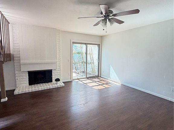 4th image of 2618 N Tustin D 34