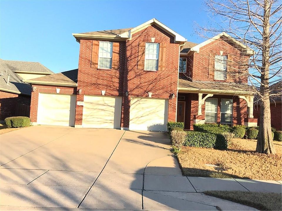 1st image of 645 White Rock Dr