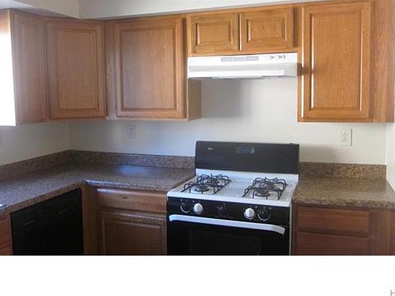 4th image of 73 Omni Parc Dr