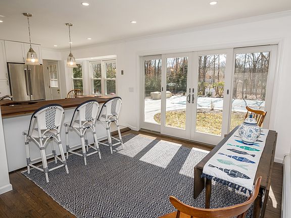 3rd image of 157 Warfield Way