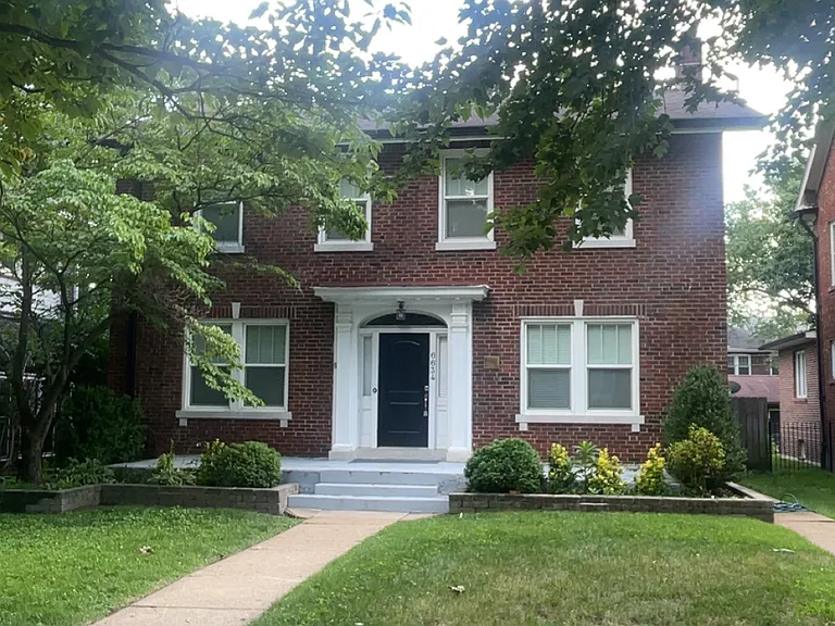 6634 Pershing Ave — Photo 3