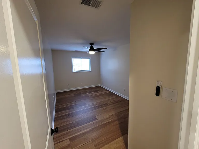 165 E. 11th Ave. MG — Photo 12