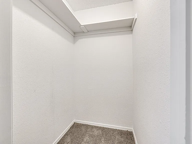 Diamond Crest Townhomes — Photo 14