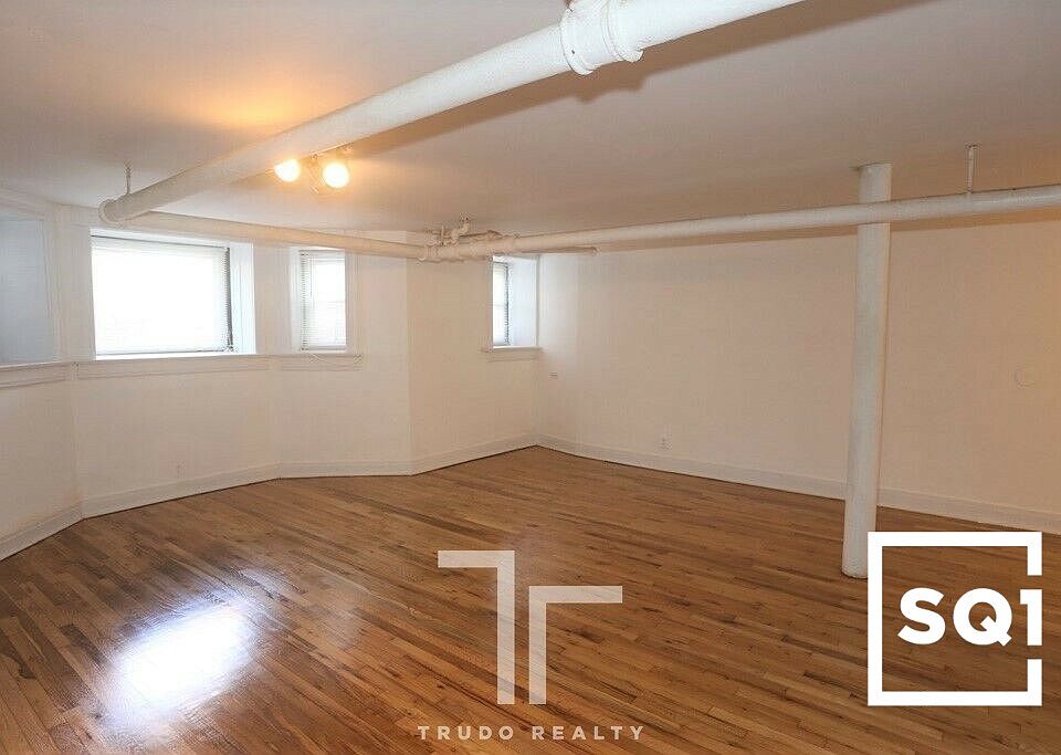1st image of 849 W Lill Ave #849