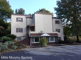 5200 Earl Dr APT 4, Harrisburg, PA 17112