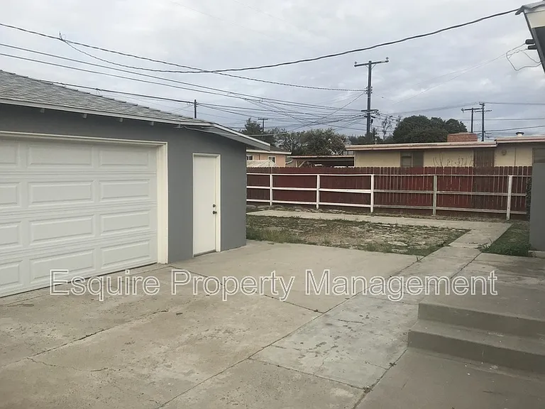 391 Harvard St — Photo 9