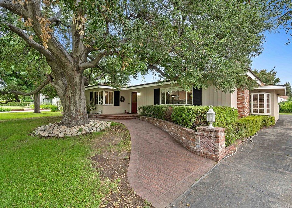 1st image of 1019 Panorama Dr