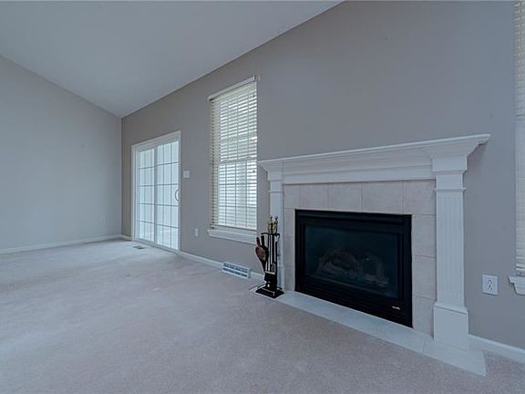 5th image of 228 Denali Dr