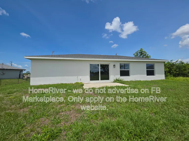 4303 NE 12th Ct — Photo 9