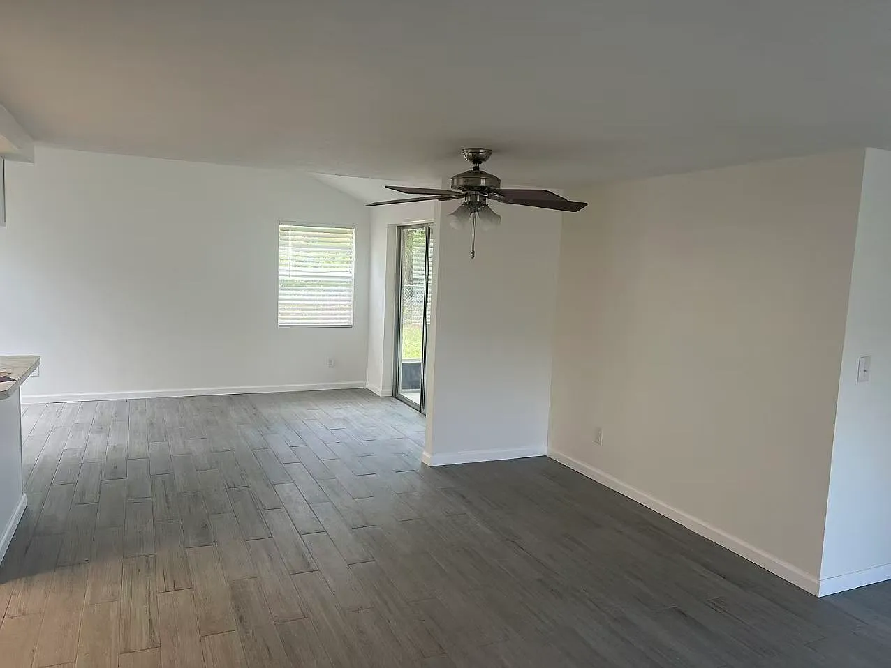 2 bed, 1120 sqft, $1,799 — Photo 4