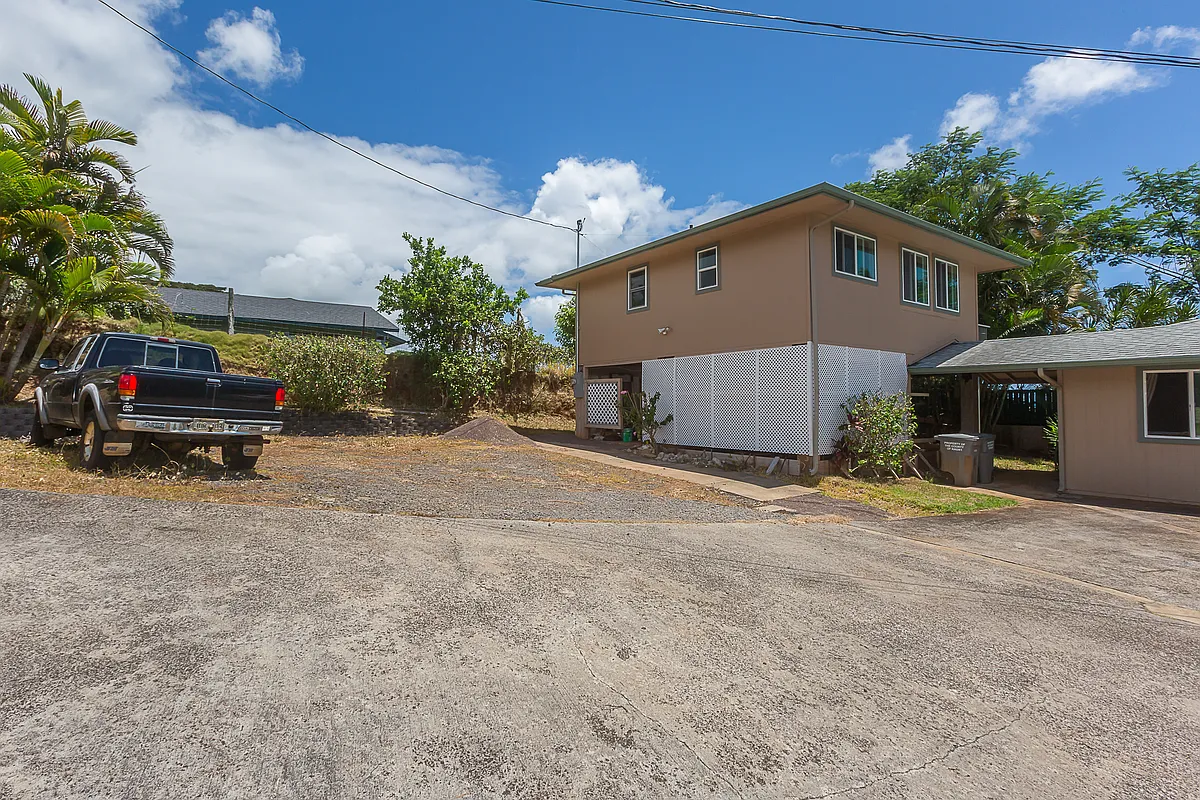 Building Photo - 2781 Wawae Rd #1