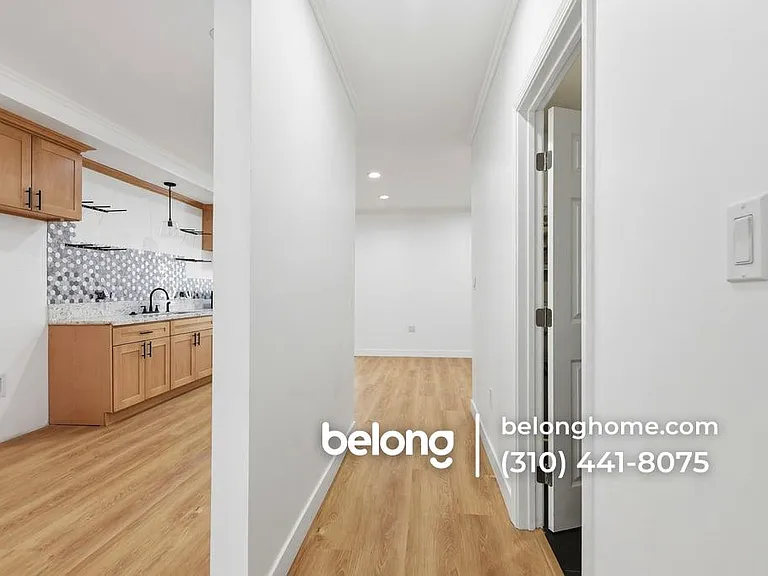 1702 W 43rd St — Photo 17