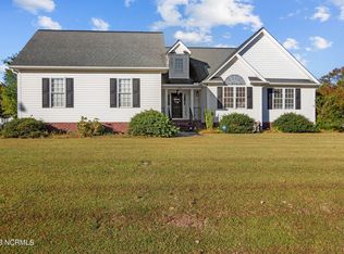 1124 Porters Ridge Dr, Greenville, NC 27858