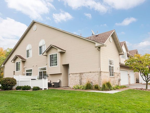 3rd image of 2792 Mallard Dr