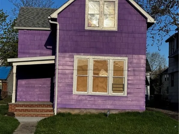 976 E 144th St, Cleveland, OH 44110