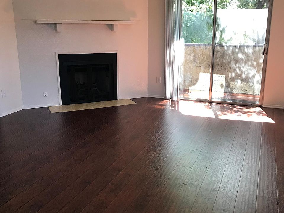 1st image of 11341 Victory Blvd APT 6