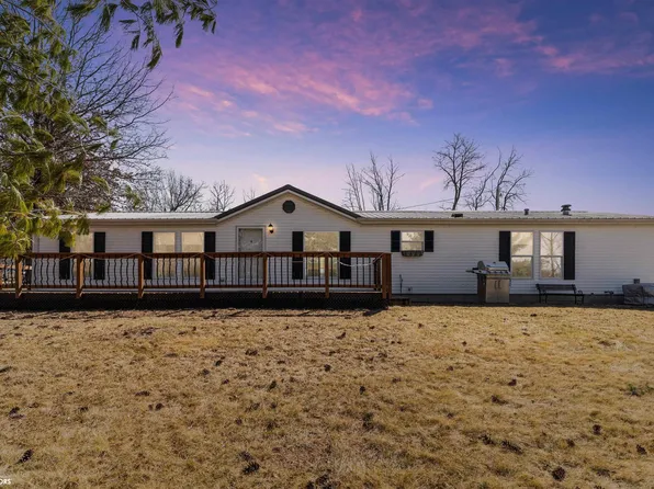 2334 290th St, New London, IA 52645