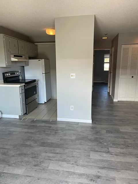 1 bed, 612 sqft, $1,699 — Photo 4