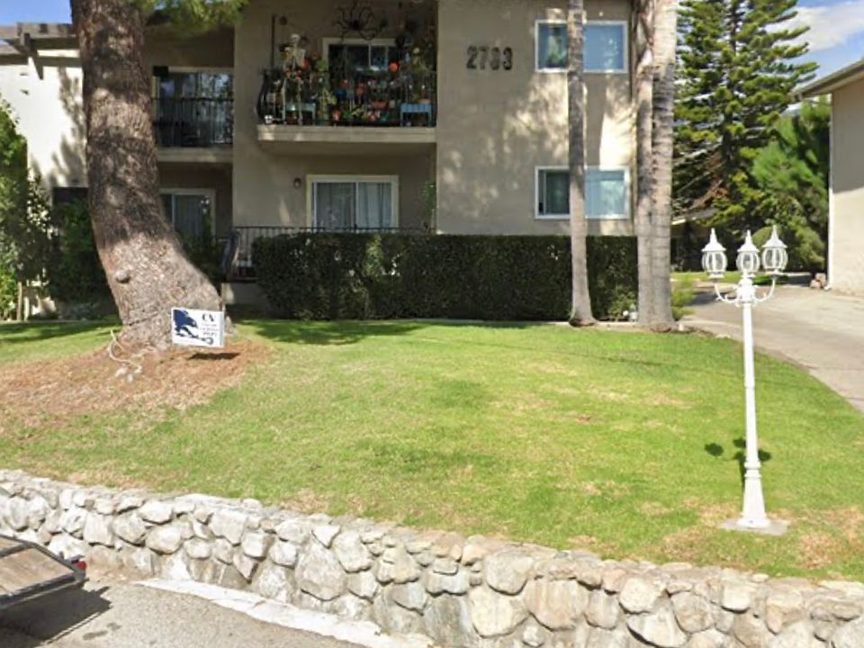 1st image of 2733 Montrose Ave #7