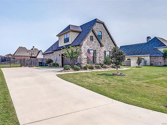 2nd image of 110 Lori Dr