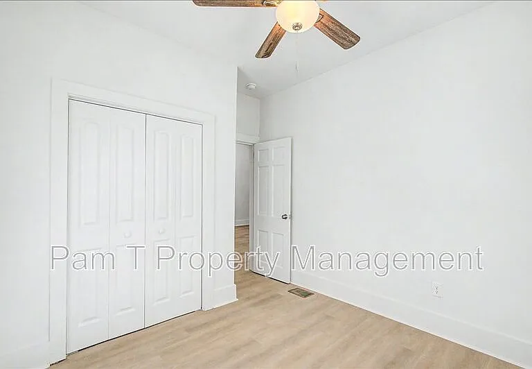 615 W 39th St #A — Photo 16