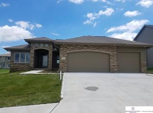 7415 N 169th St, Bennington, NE 68007