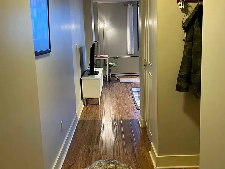 600 E 8th St #8C — Photo 3