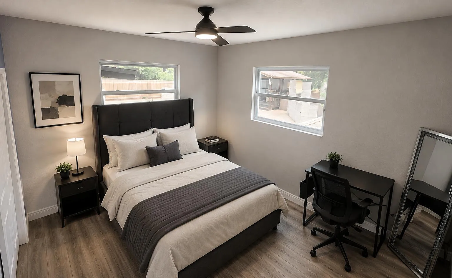 4 bed, 3.0 bath, 100 sqft, $923 — Photo 1