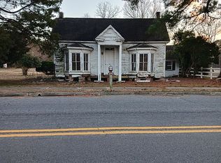 16990 General Puller Hwy, Deltaville, VA 23043