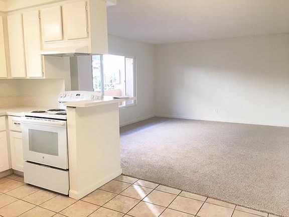 Living Room (Stock photos of similar unit)