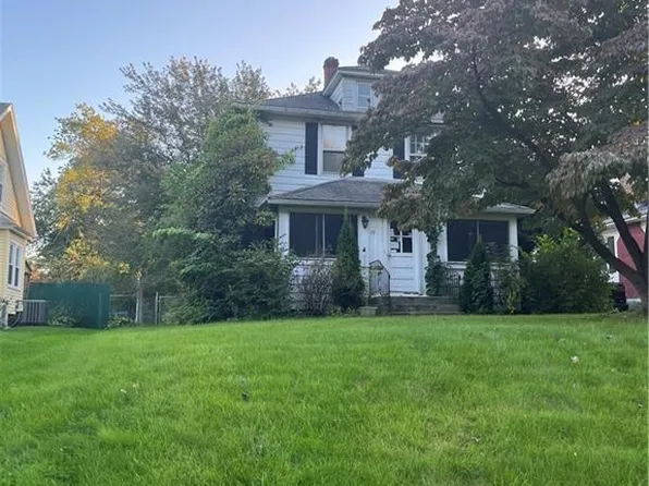 19 Burgoyne Street, West Hartford, CT 06110