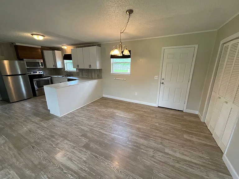 4978 Camellia Dr — Photo 4