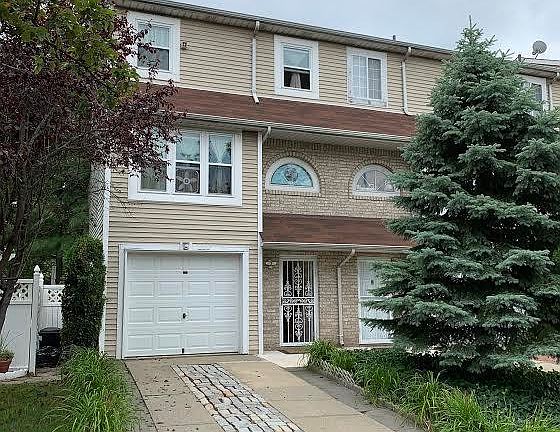 2nd image of 282 Wilcox St