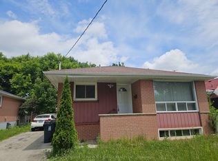 47 Honbury Rd #10, Toronto, ON M9V 1W5