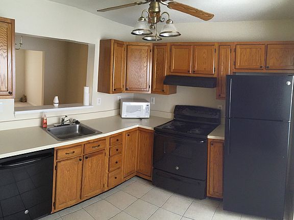 3rd image of 8339 Founders Woods Way