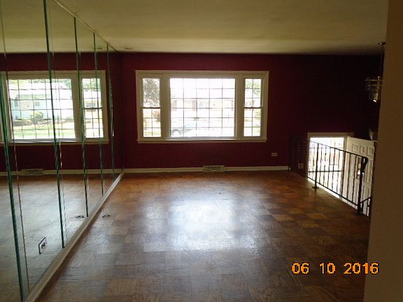 4th image of 14234 S Palmer Ave