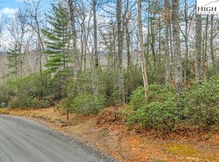 75 Trailwood Dr, West Jefferson, NC 28694