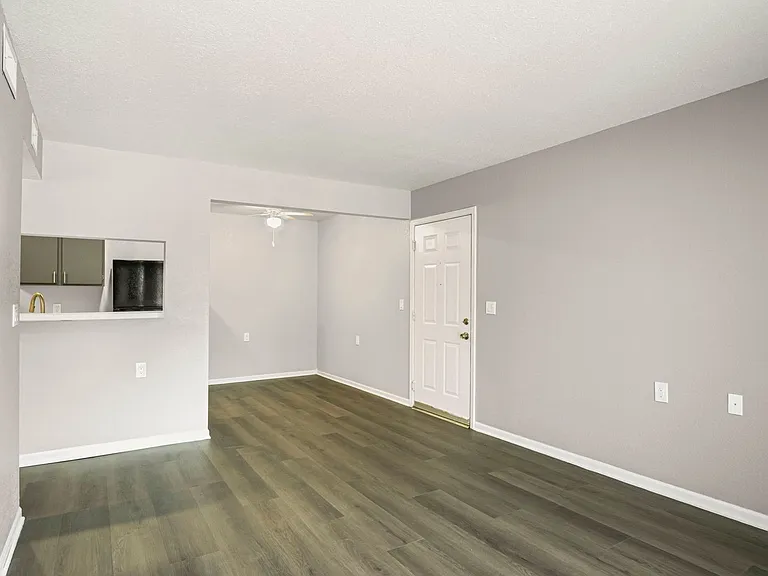 Cameron Villa — Photo 4